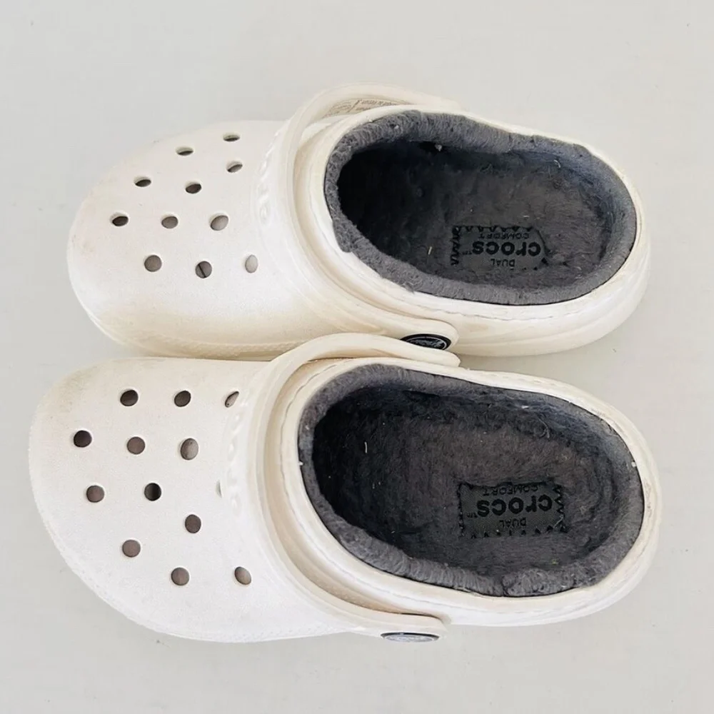 Crocs | Unisex Lined Toddler Girls Size  C10 Classic Clog White Slide Fur